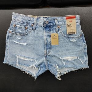 NEW Women's Levi's 501 High Rise Shorts Light Wash Blue Size 28
